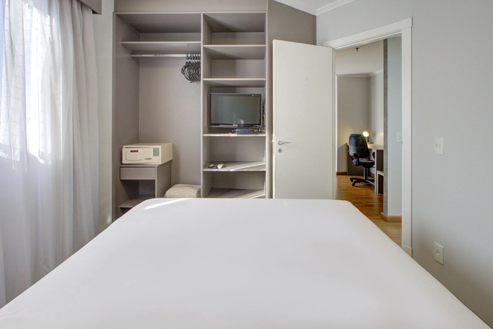 Photo - Quality Suites Vila Olimpia