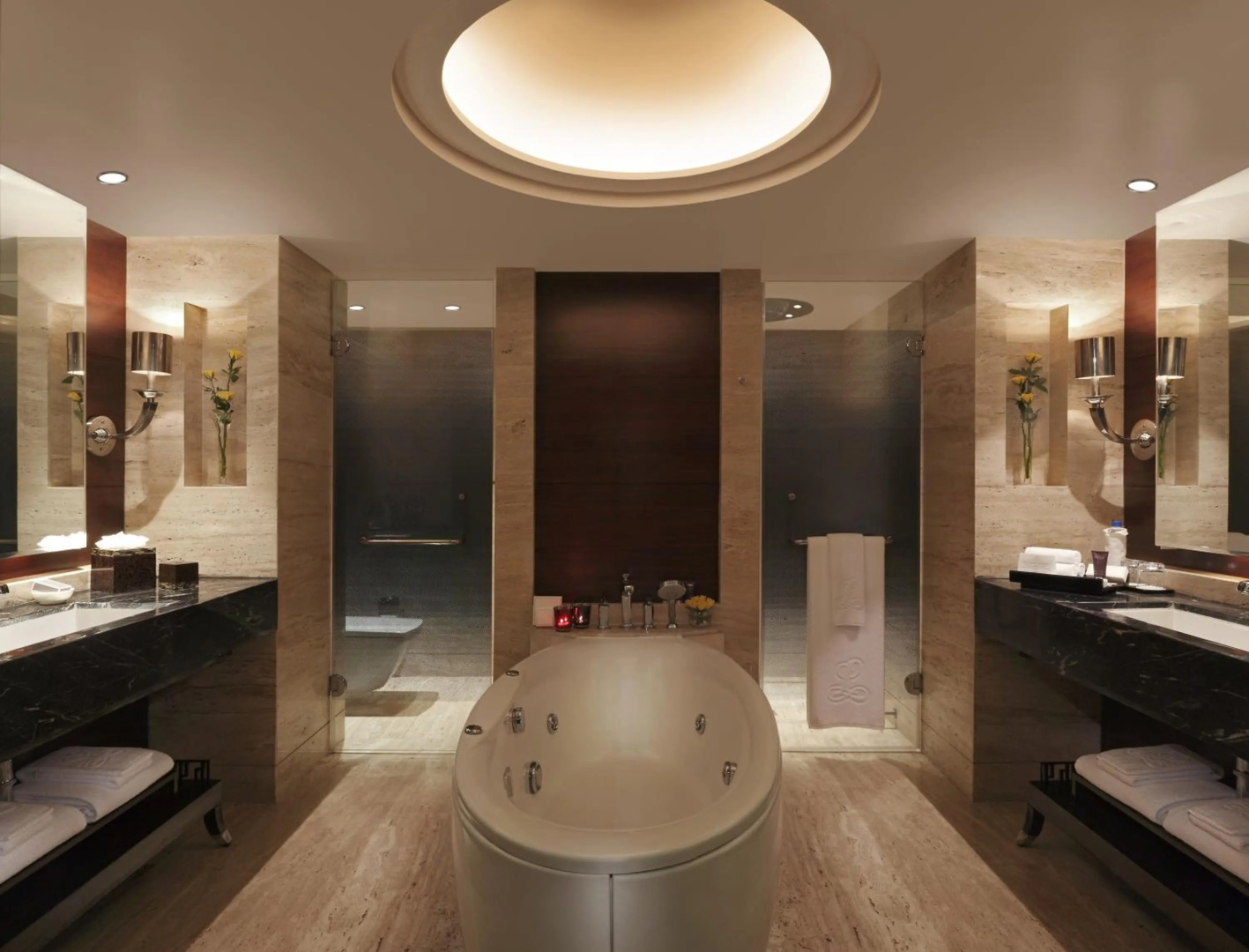 Photo - The Leela Ambience Gurugram Hotel & Residences - The Luxury Urban Sanctuary