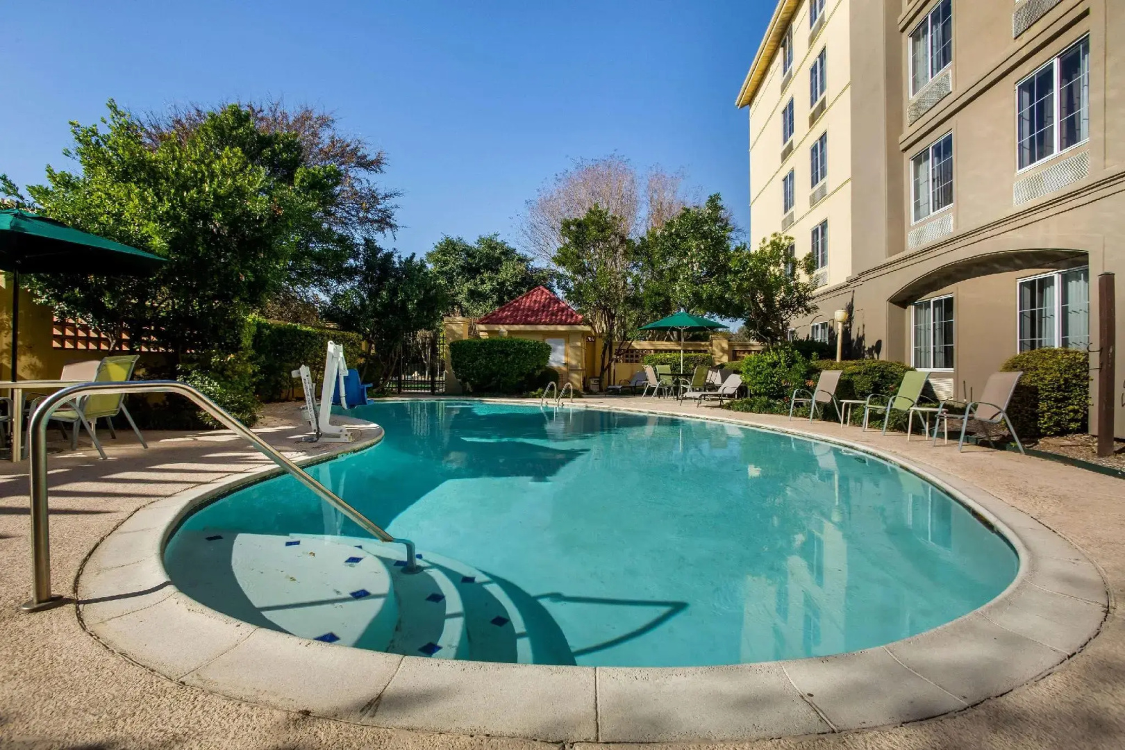 Photo - La Quinta Inn & Suites by Wyndham Austin Southwest