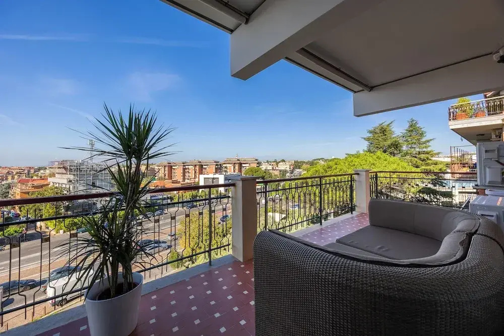 Photo - Vaticano84 Gemelli