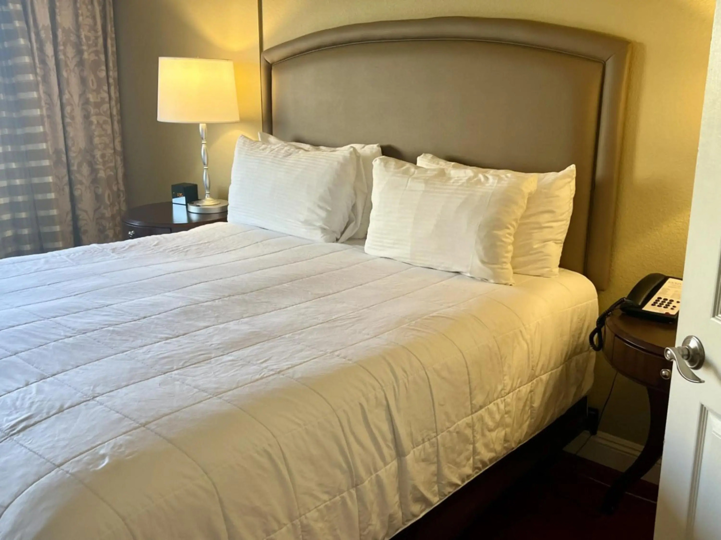 Photo - Jockey Club Suites