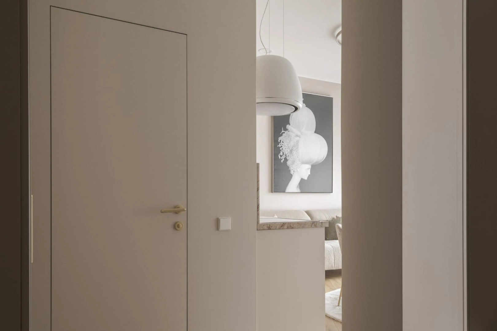 Bright with view apartment in Vilnius Old Town by IVIS House