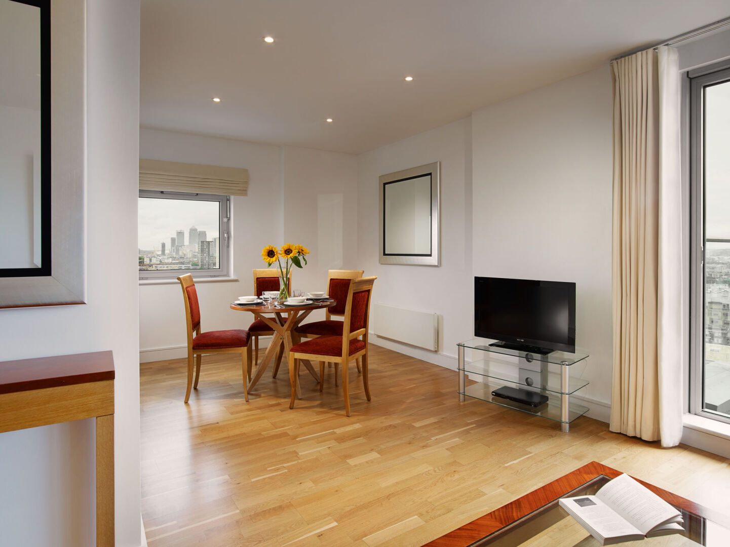 Foto - Marlin Aldgate Tower Bridge