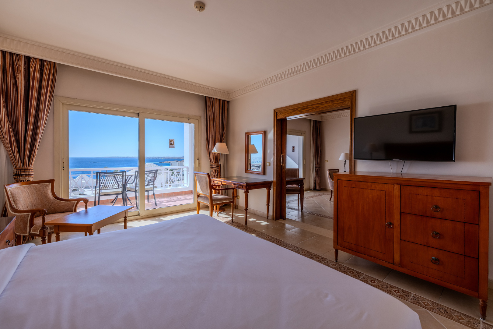 Photo - Continental Plaza Beach Resort