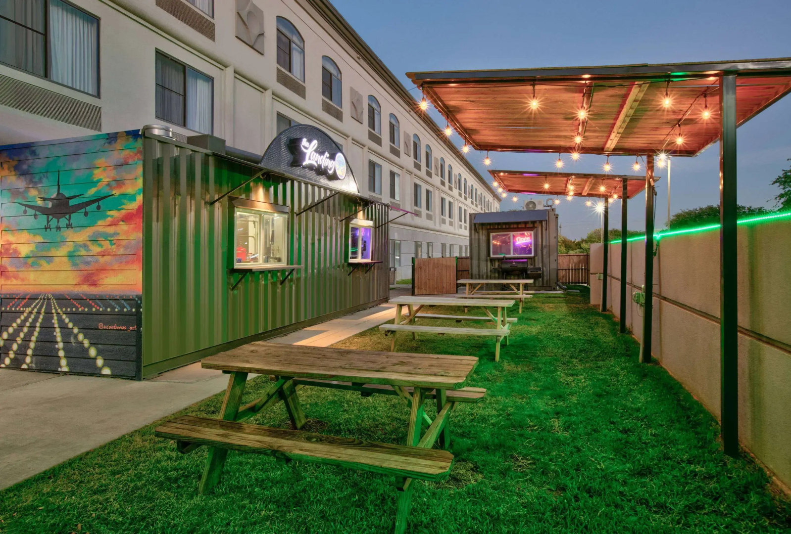 Photo - Wingate by Wyndham DFW / North Irving
