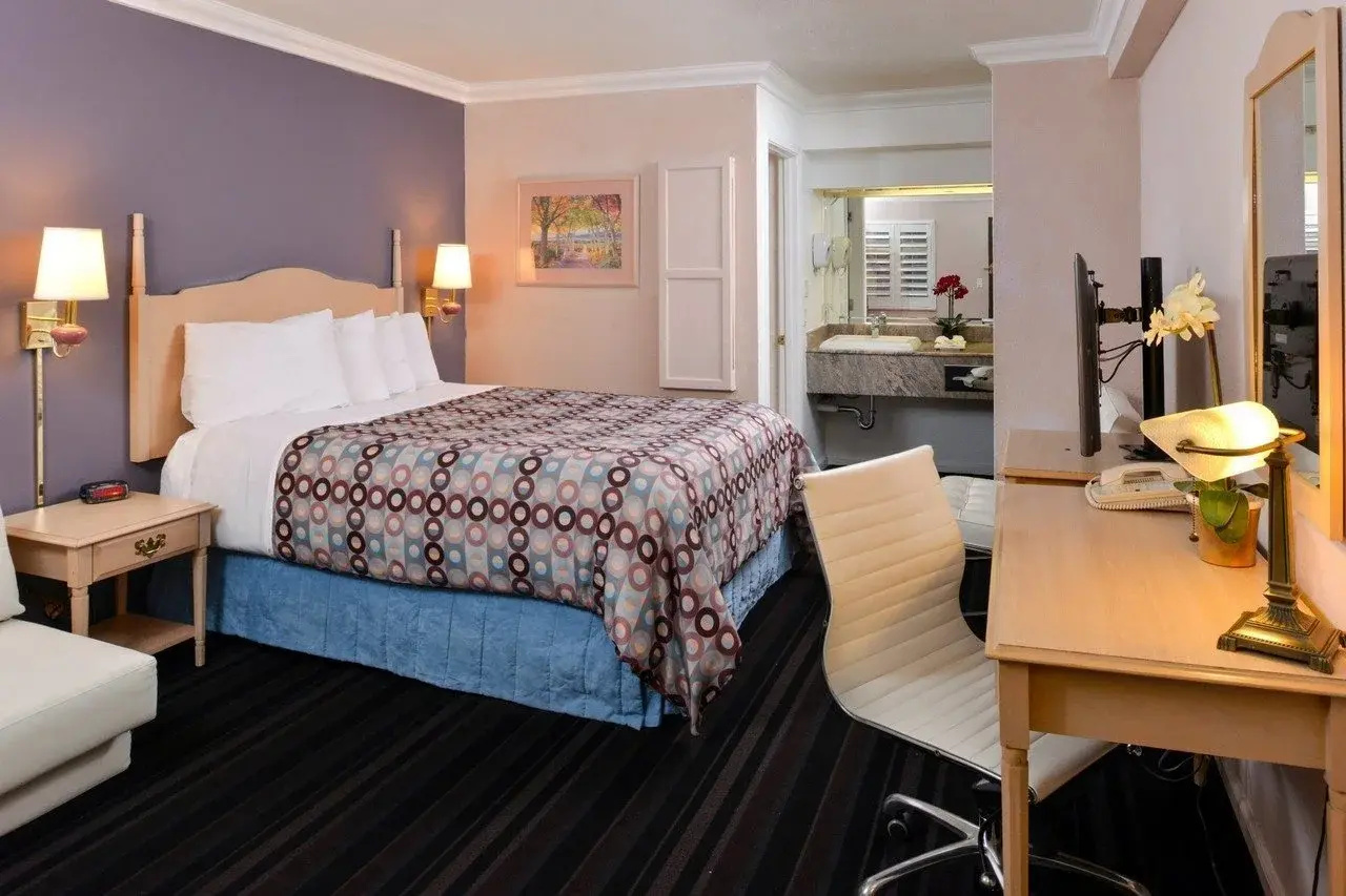 Photo - Holiday Inn - Ottawa Dwtn - Parliament Hill by IHG