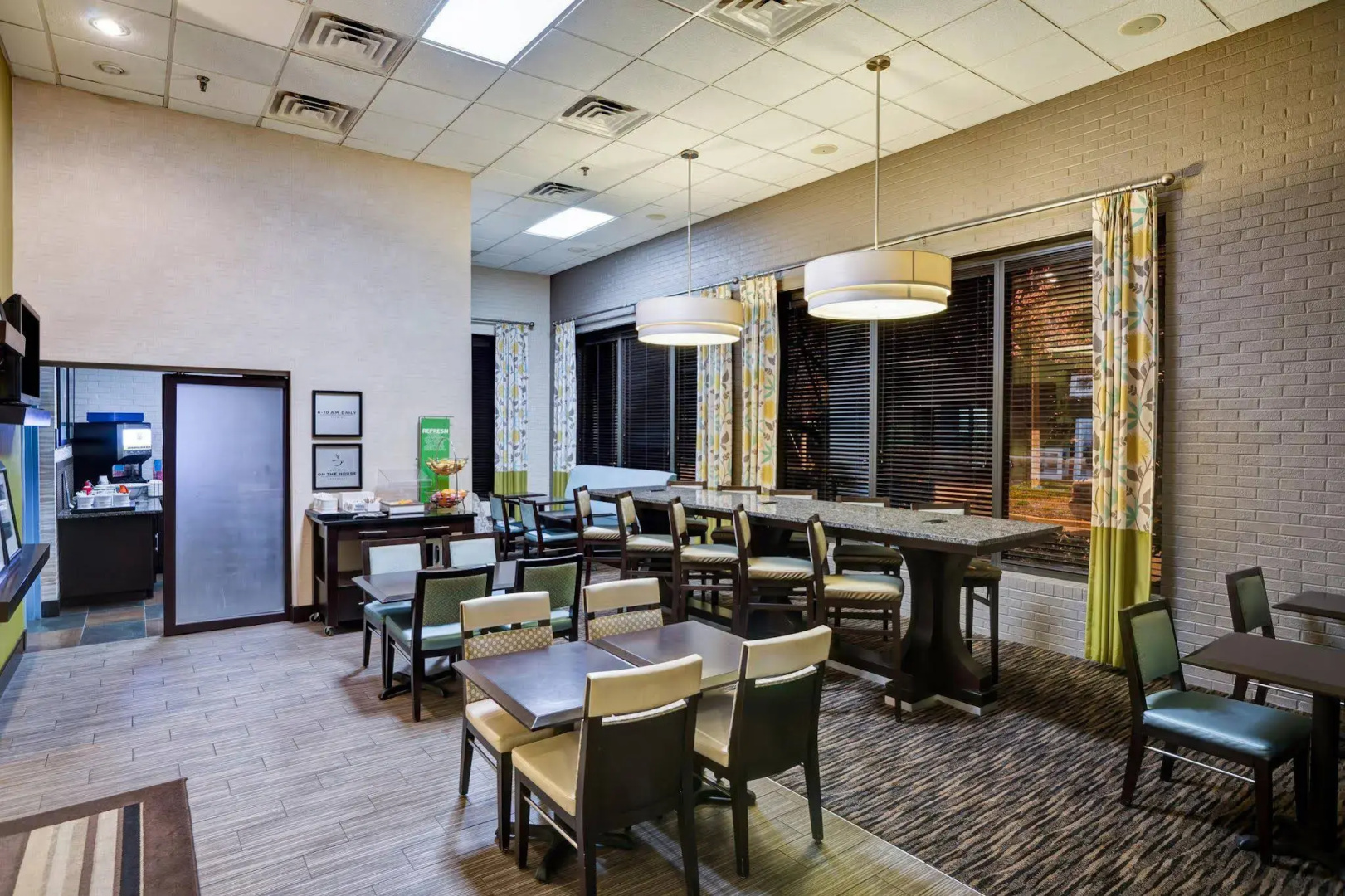Foto - Hampton Inn Norfolk-Naval Base