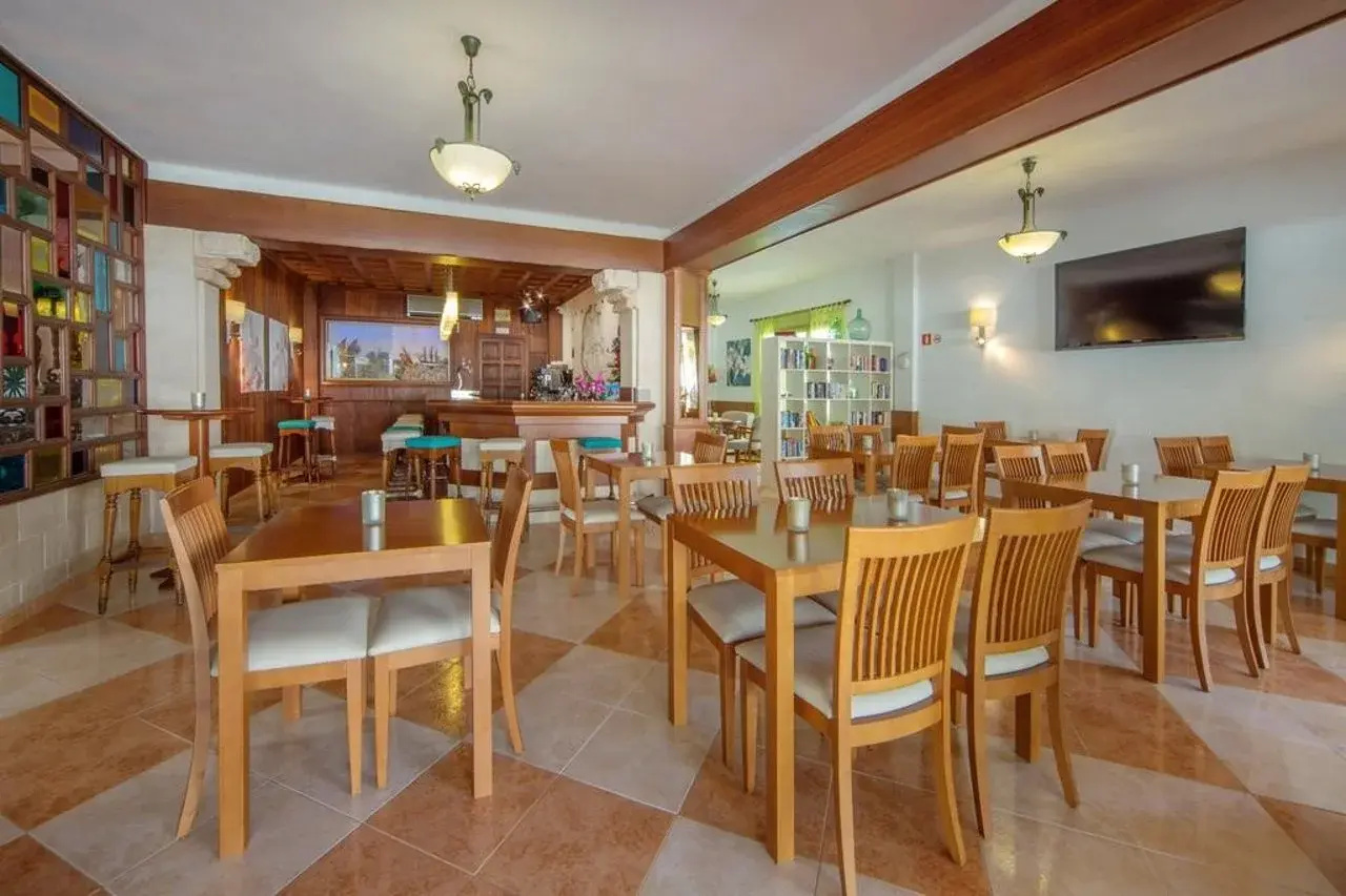 Photo - Hotel Ses Puntetes