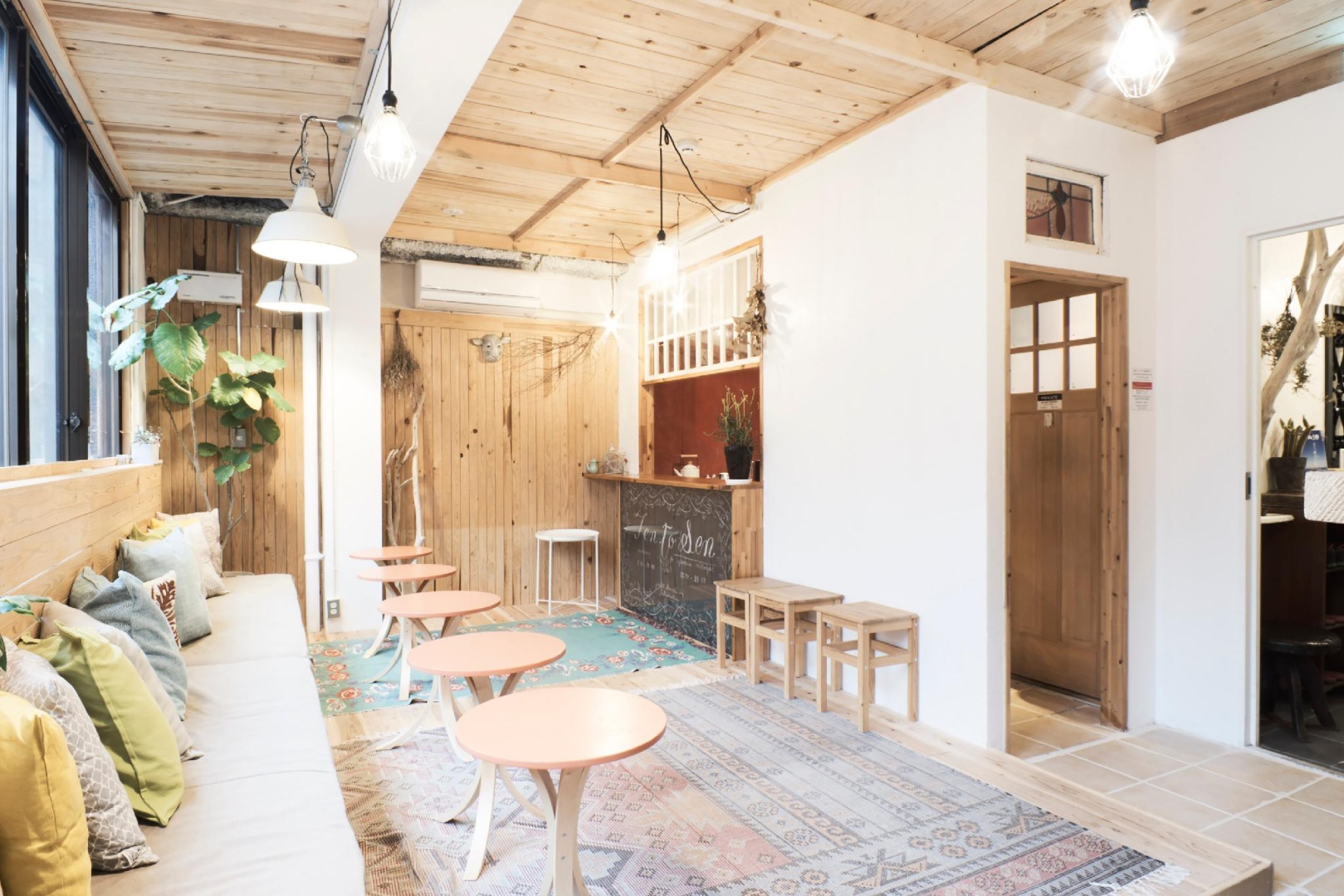 TEN To SEN Guest House Takamatsu