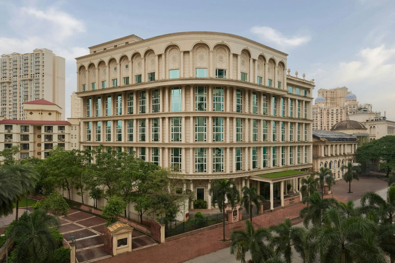 Photo - Meluha The Fern Mumbai, Powai, Series by Marriott