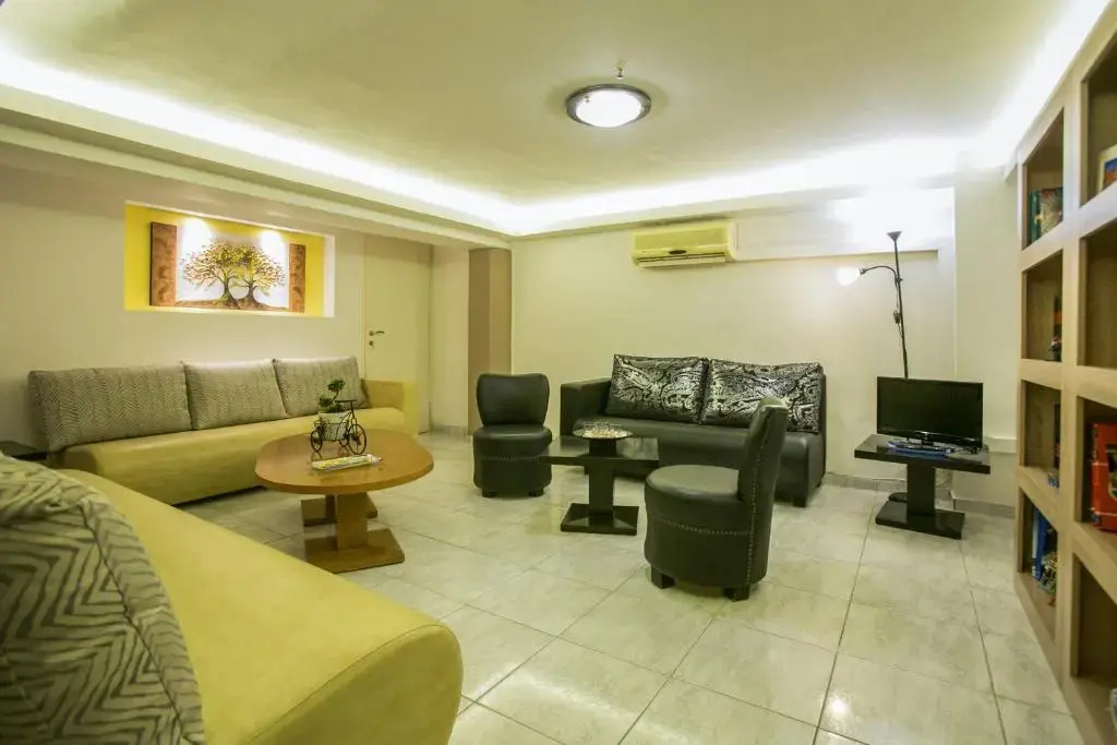 Photo - City Life Port Hotel
