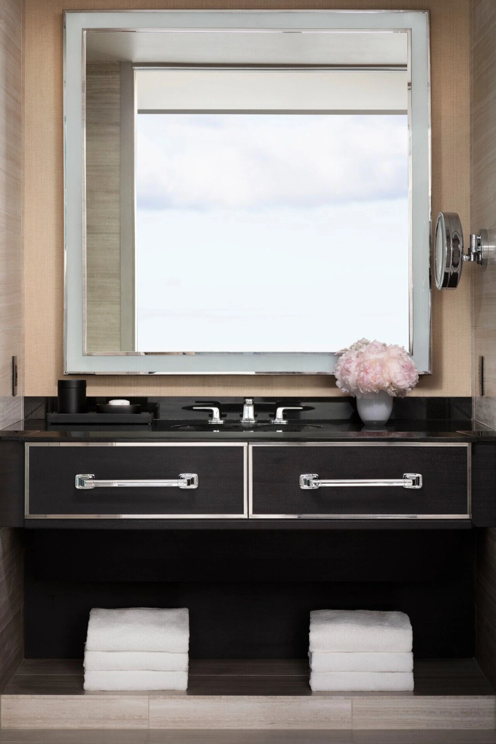 Photo - Four Seasons Hotel One Dalton Street, Boston