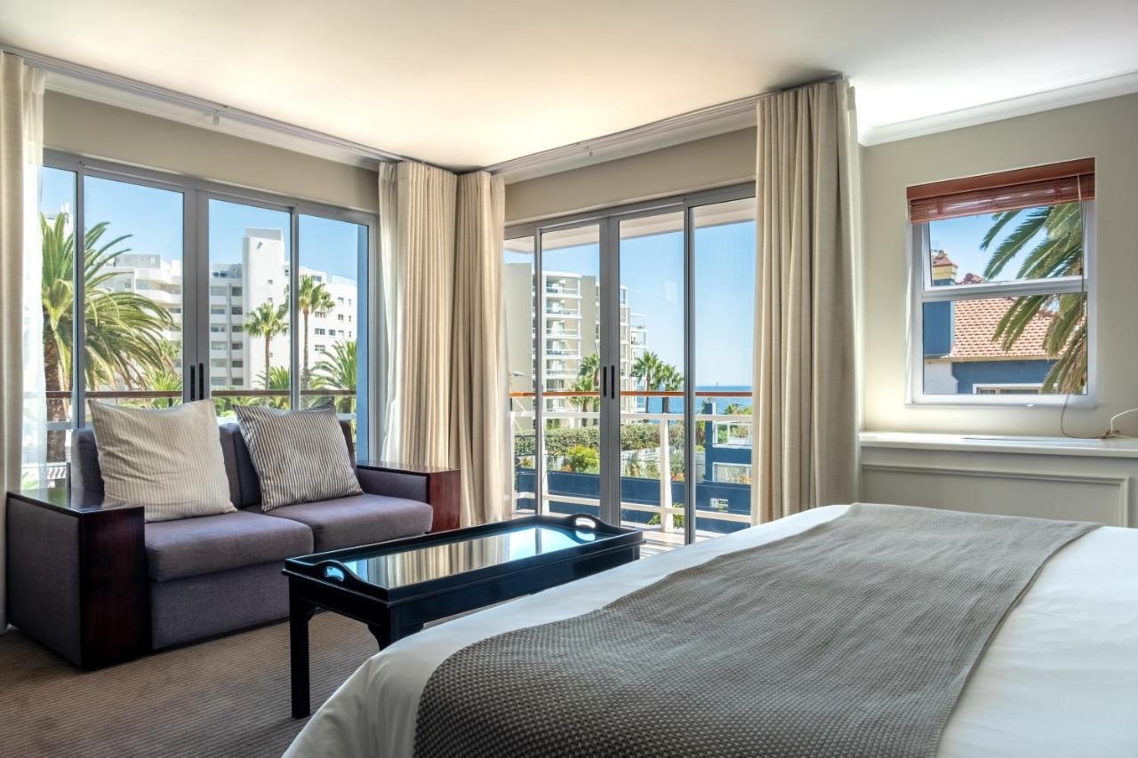 Photo - The Bantry Bay Aparthotel by Totalstay