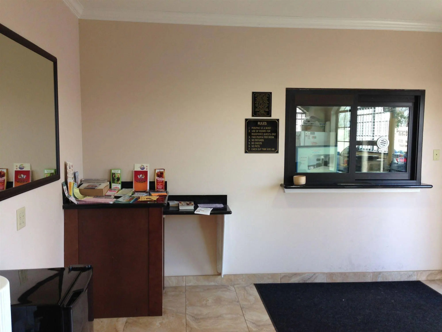 Photo - Palace Inn 290 - Fairbanks