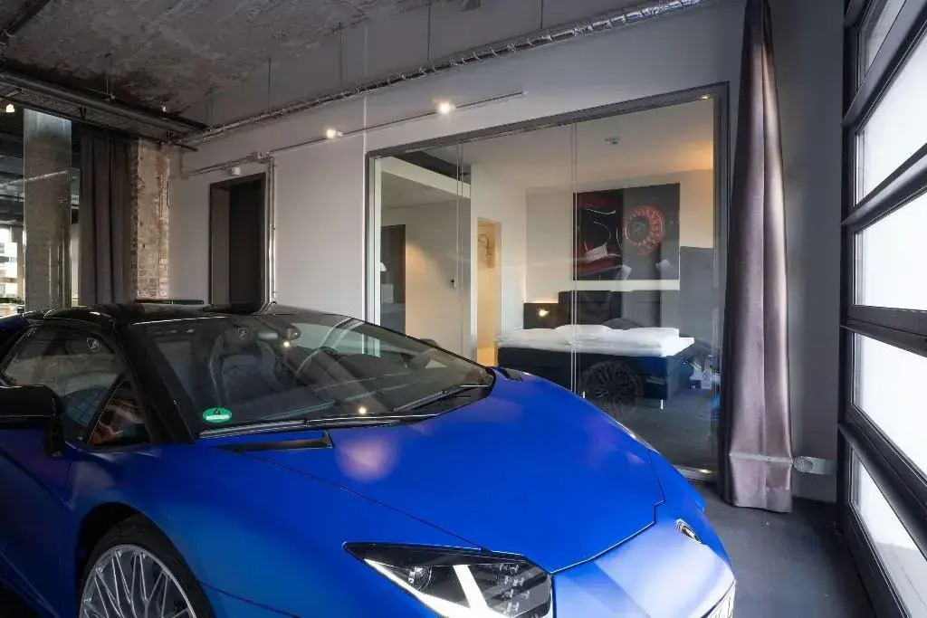 Foto - V8 Hotel Köln at MOTORWORLD