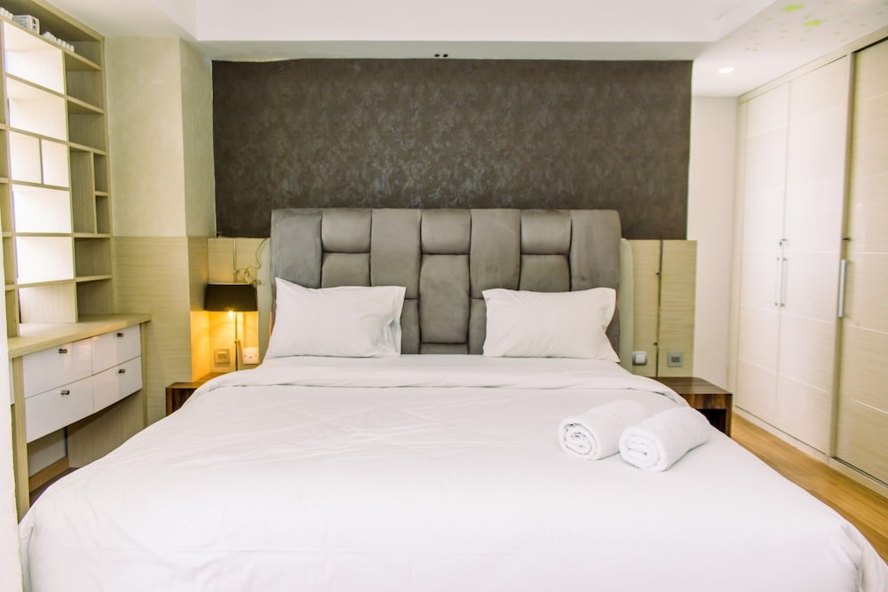Comfort And Warm Studio At Serpong Greenview Apartment