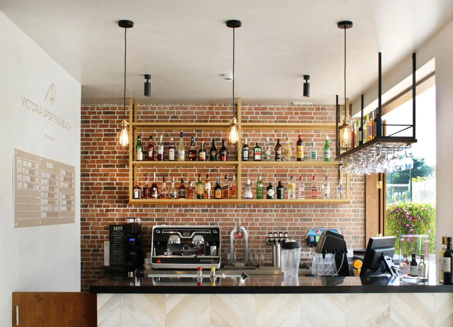 Foto - AP Victoria Sports & Beach