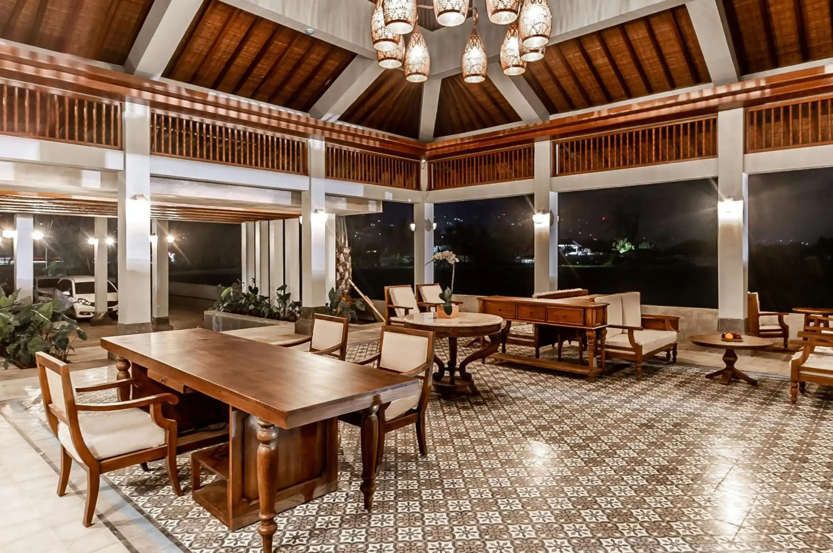 Foto - Lovina Beach Club & Resort
