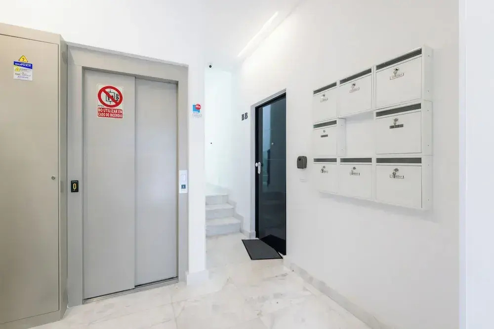 Photo - Lemon Apartment & Hotels Bernabeu