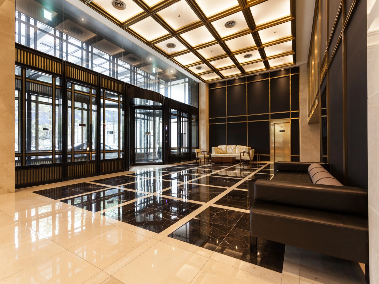 Photo - The Riverside Hotel