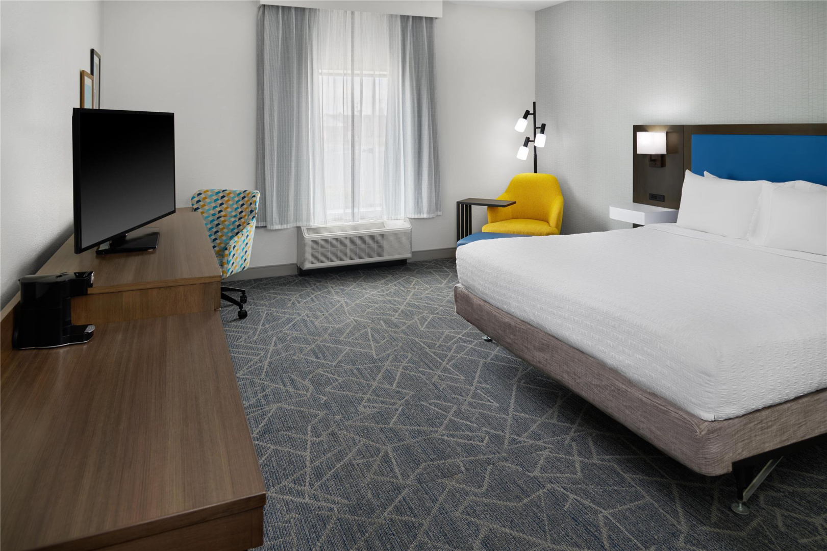 Photo - Hampton Inn & Suites Syracuse North Airport Area