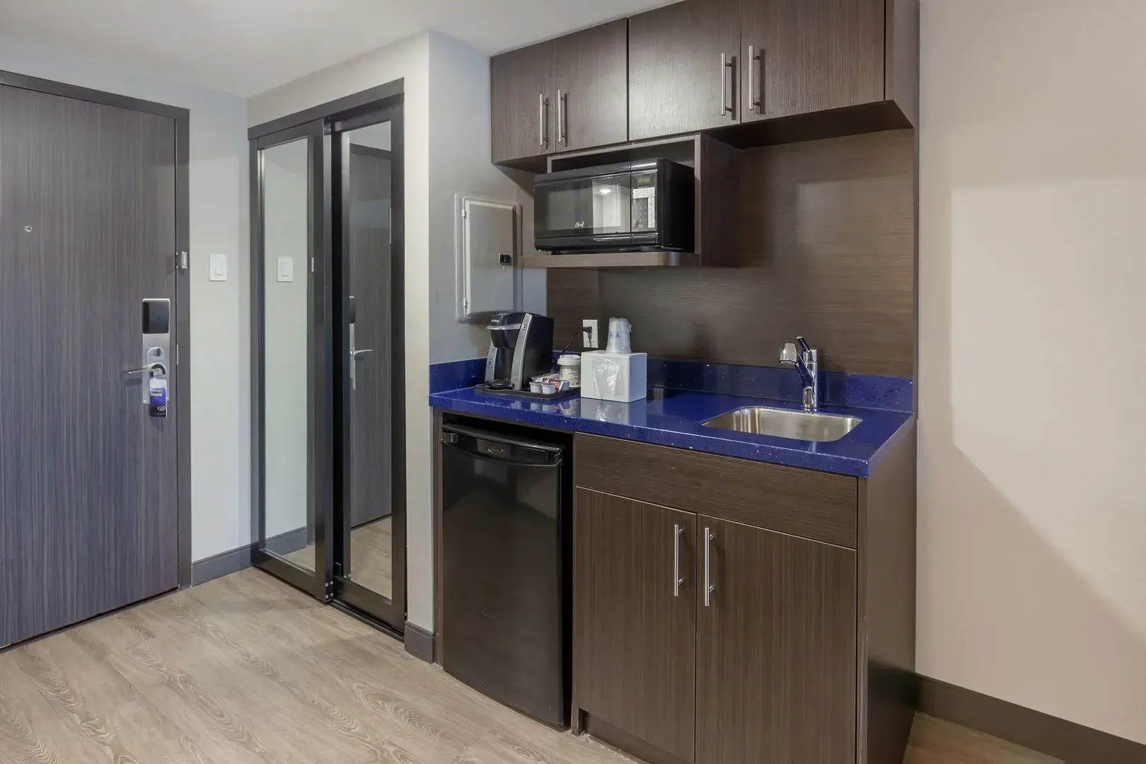 Foto - GLō Best Western Mississauga Corporate Centre