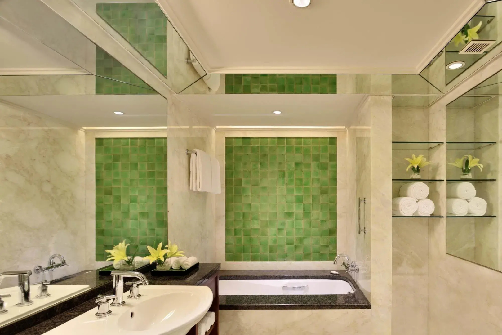 Photo - Hyderabad Marriott Hotel & Convention Centre