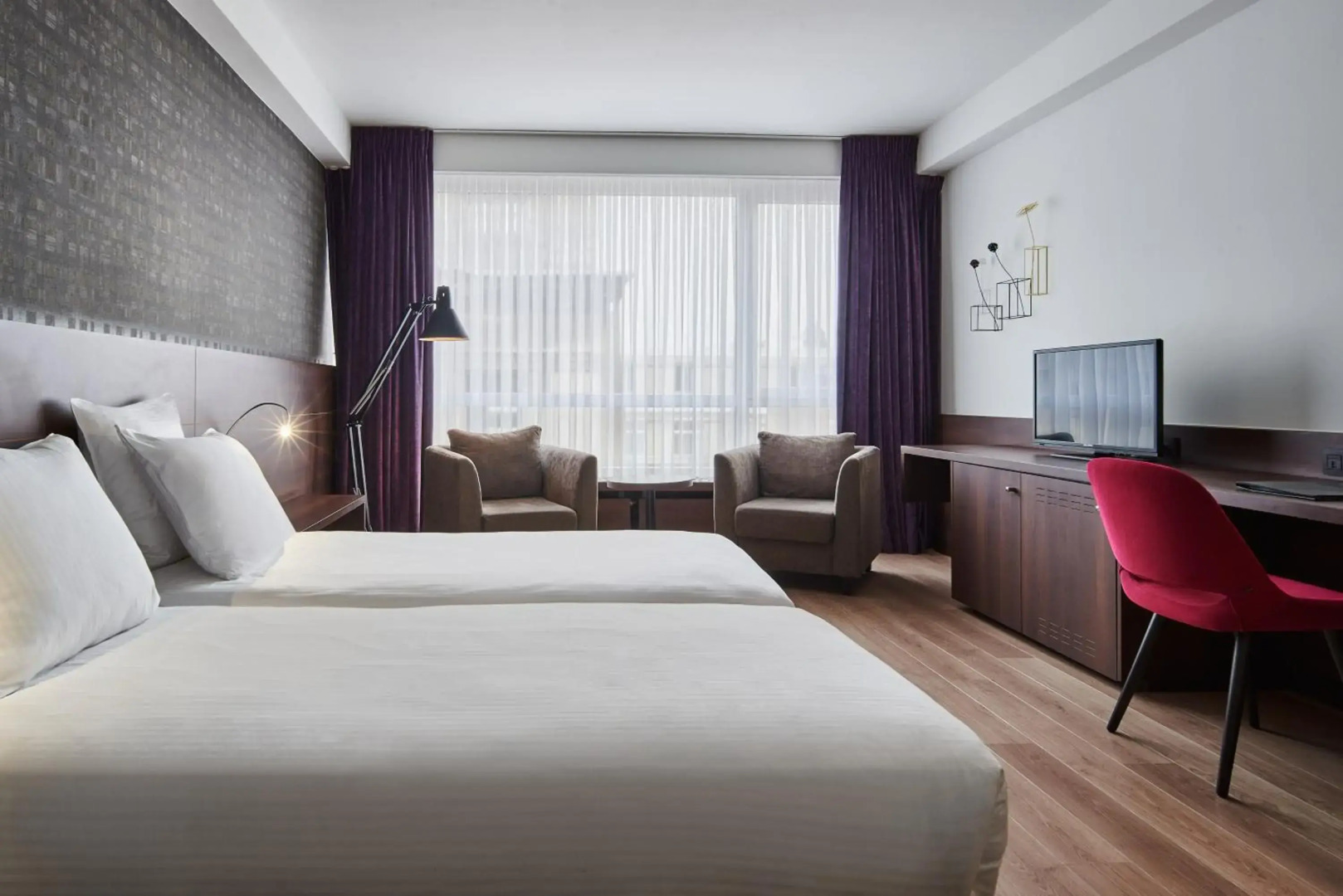 Photo - Theater Hotel