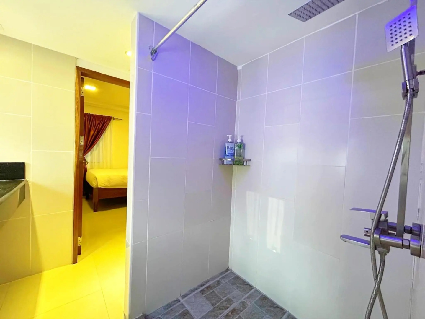 Photo - Doublegem Beach Resort and Hotel