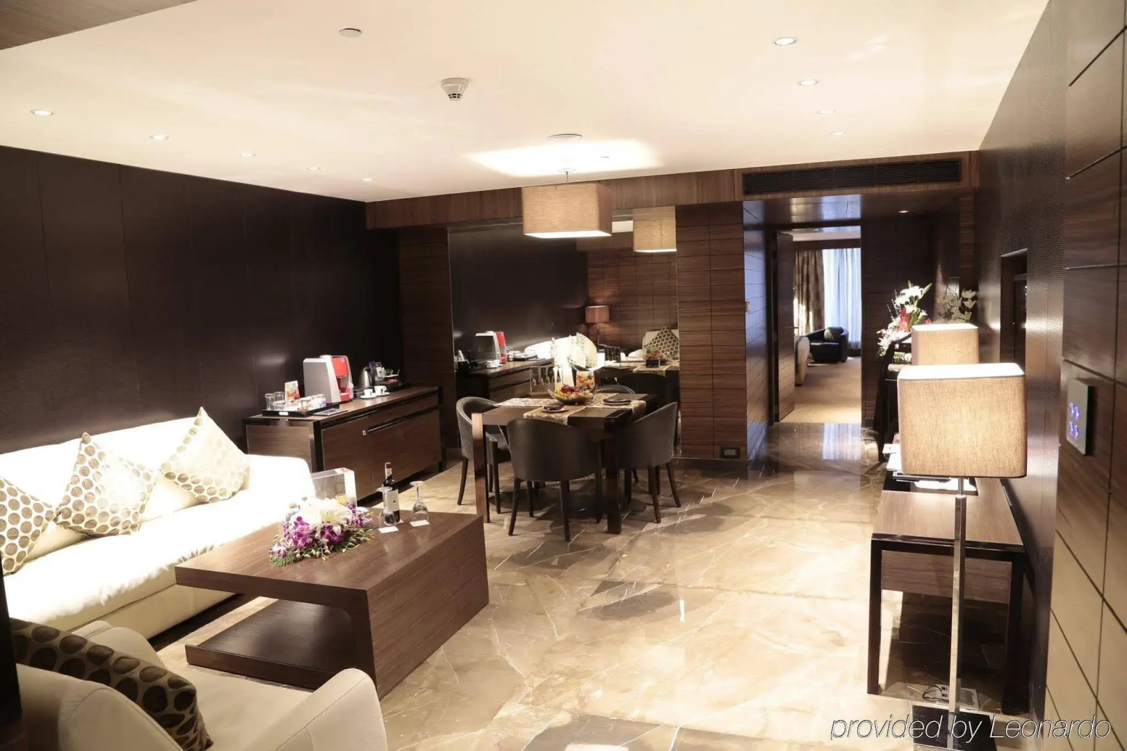 Photo - Hotel Sahara Star