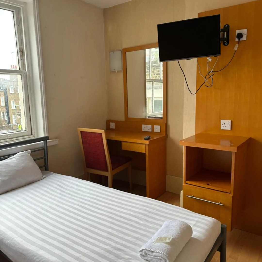 Photo - Berkeley Court Hotel