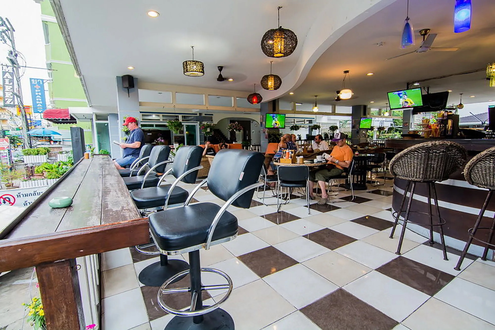 Foto - Sutus Court 4