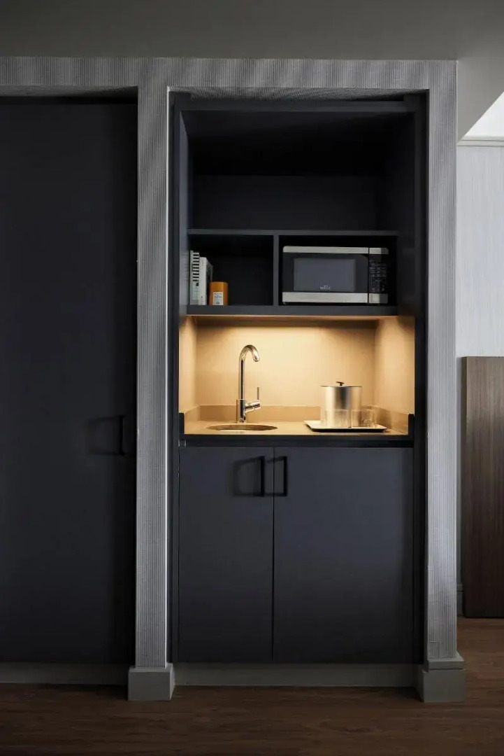 Photo - The Melrose Hotel