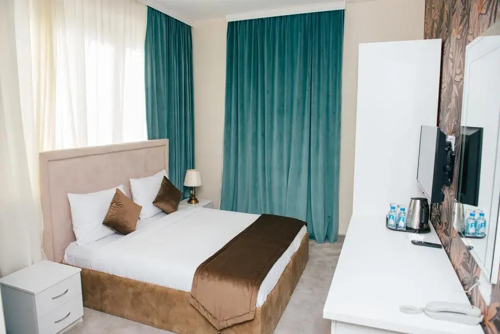 Photo - Old Sunday Hotel