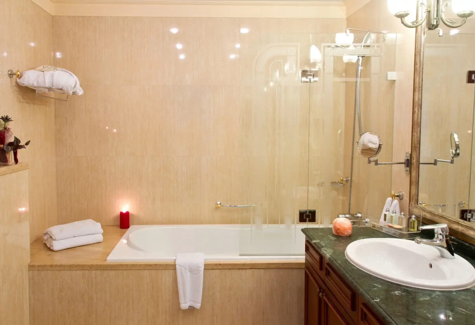 Foto - Crystal Palace Boutique Hotel