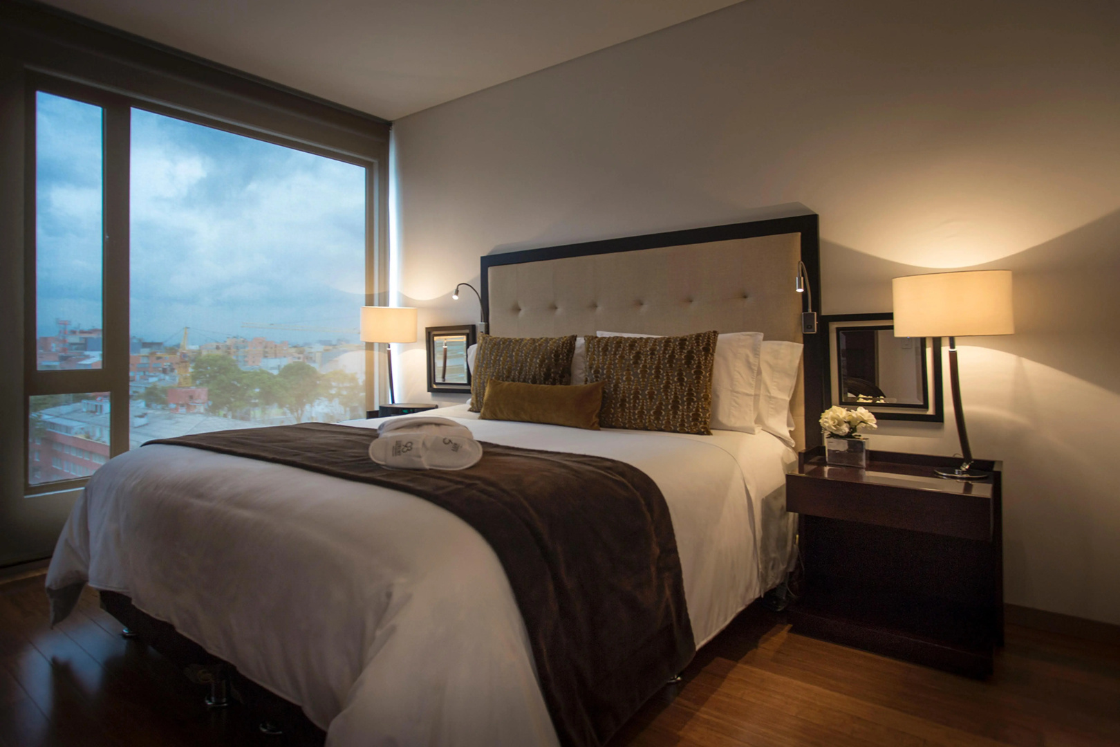 Foto - 93 Luxury Suites & Residences