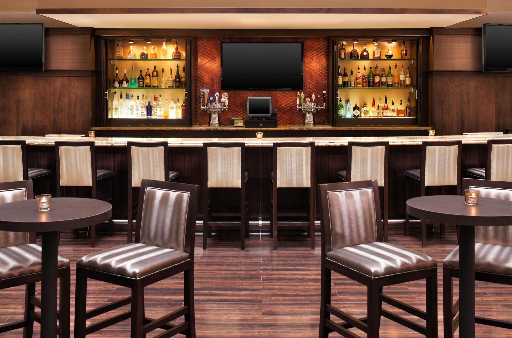 Photo - Sheraton Suites Chicago O'Hare