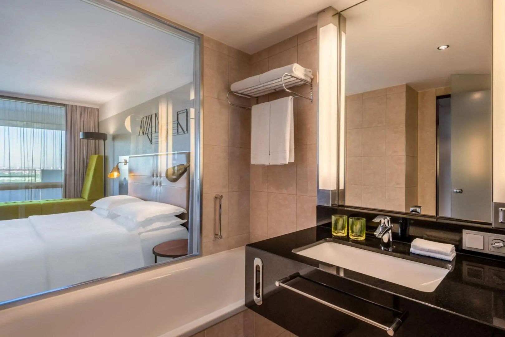 Photo - Four Points by Sheraton Munich Arabellapark