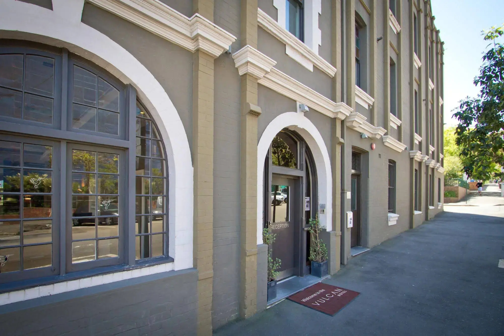 Photo - Vulcan Hotel Sydney