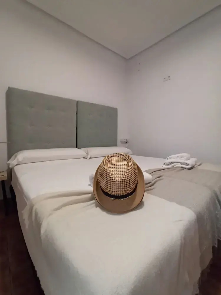Photo - Vivian's Guest House Auto Check-in