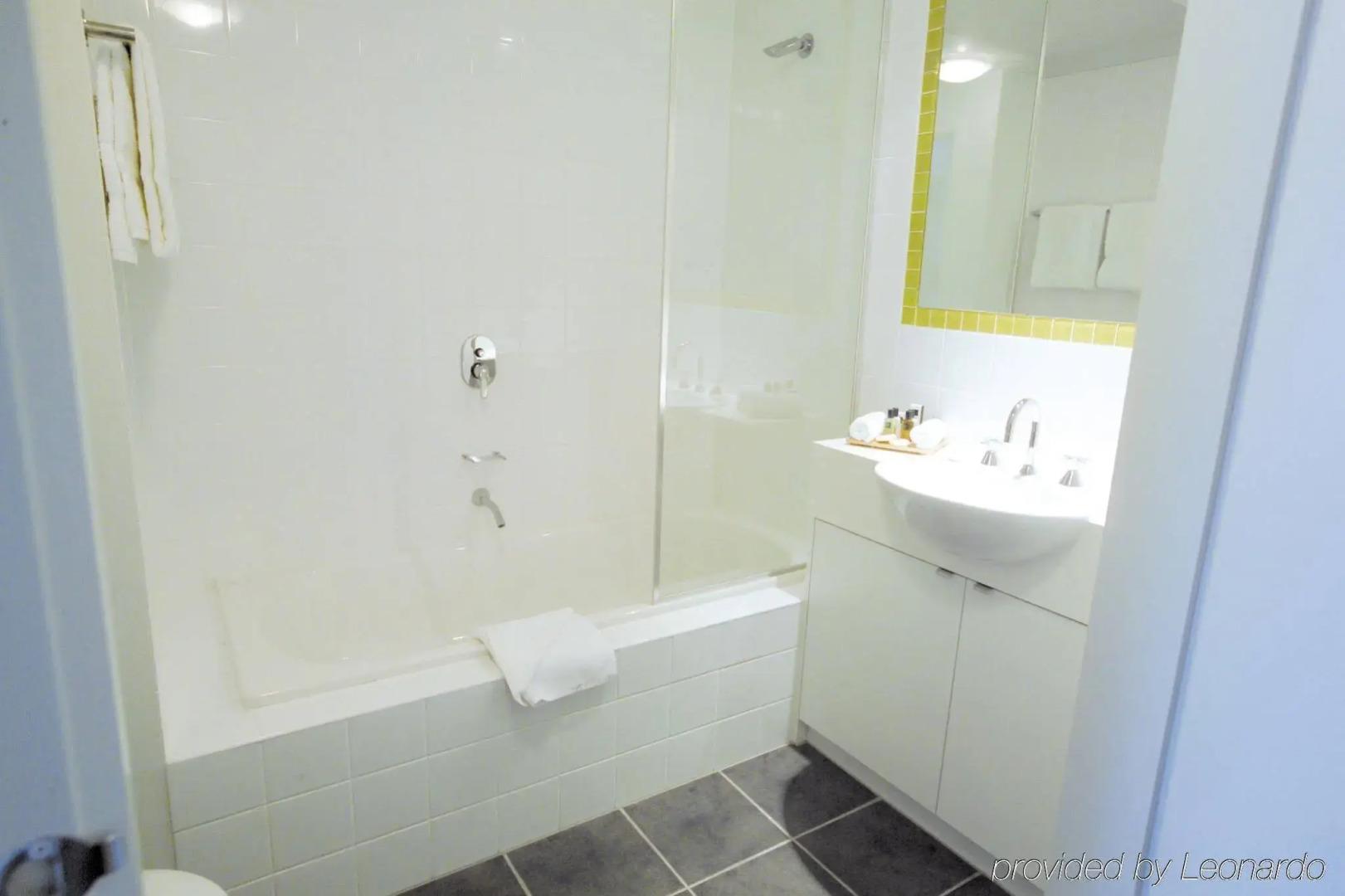 Foto - Quest on Dorcas