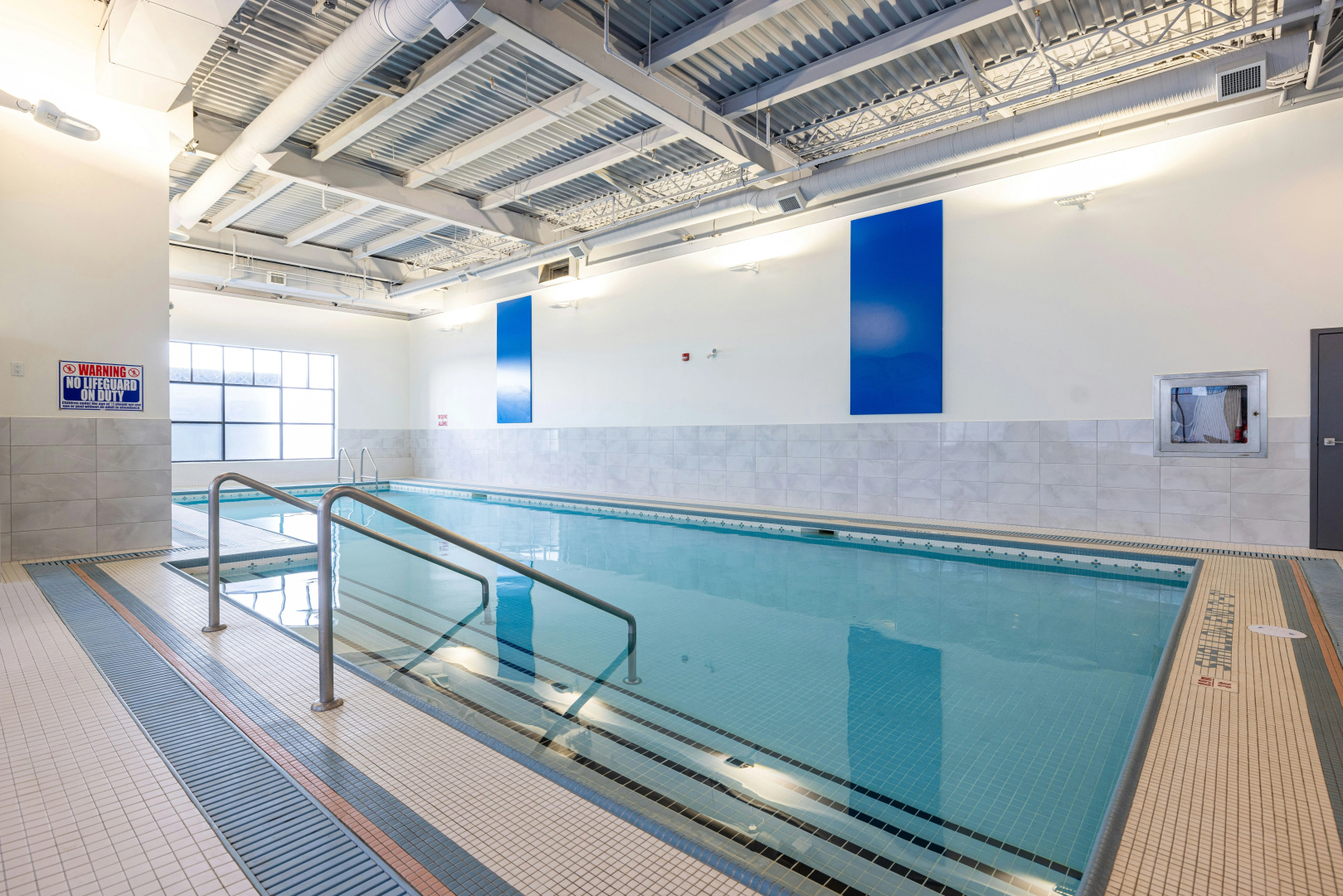 Photo - DoubleTree by Hilton Calgary North