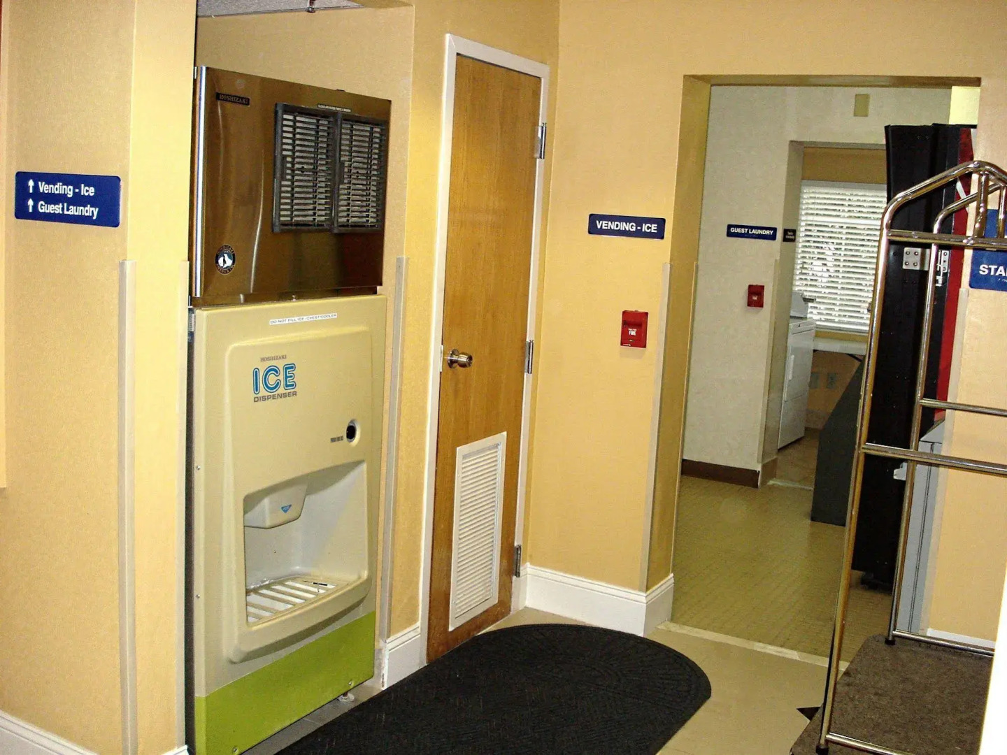 Foto - Hometown Inn & Suites Jacksonville Butler Blvd./Southpoint