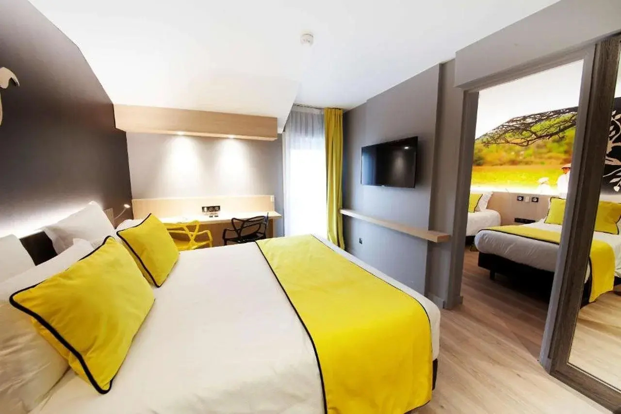 Photo - Hôtel le Kennedy, Clermont-Ferrand, The Originals Relais