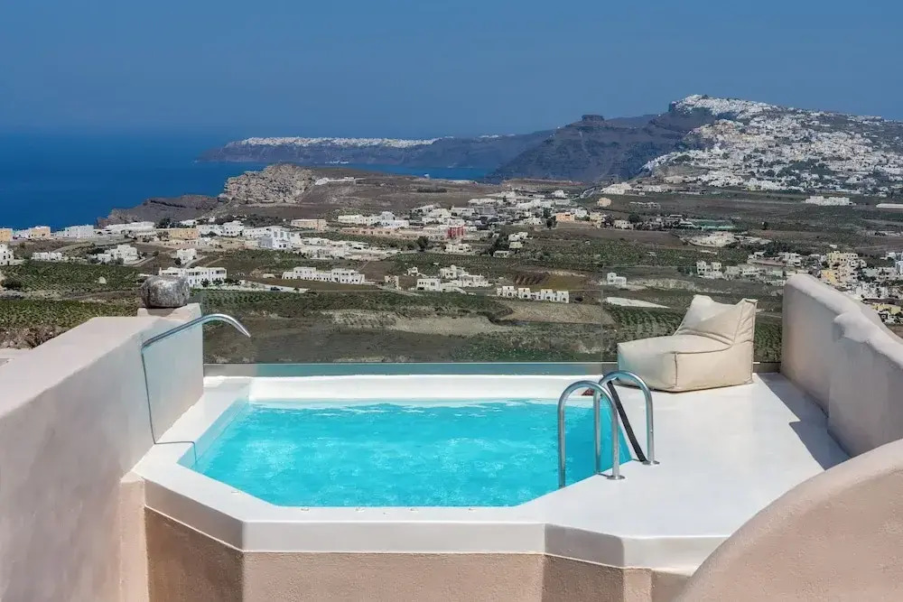 Foto - Phaos 1870, A restored Winery