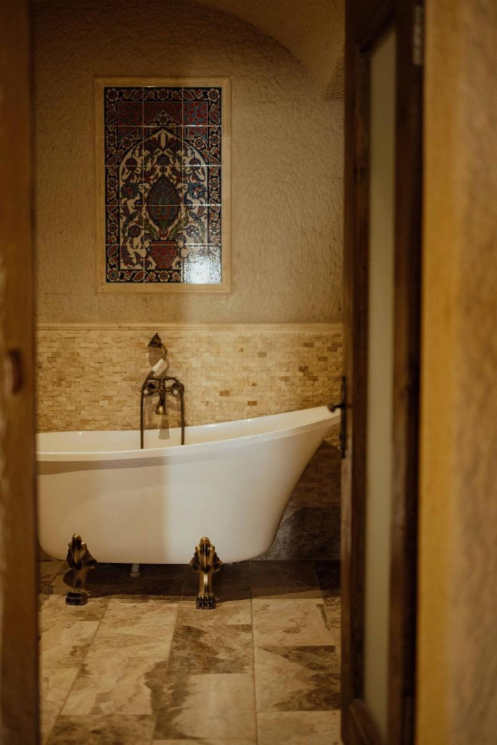Photo - Seki Cave Hotel