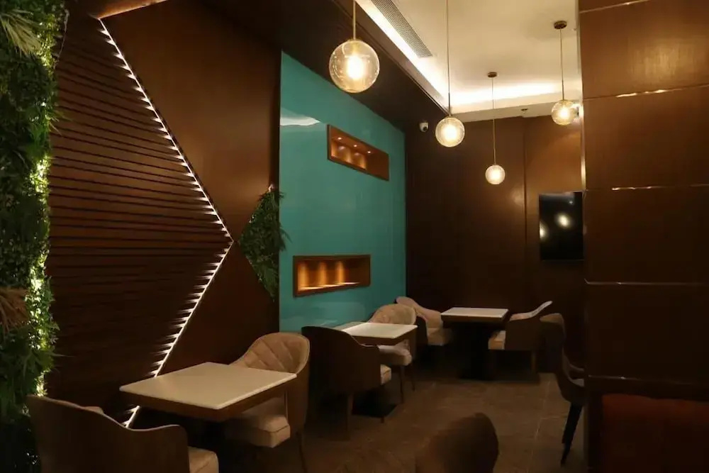 Photo - Roots Hotel