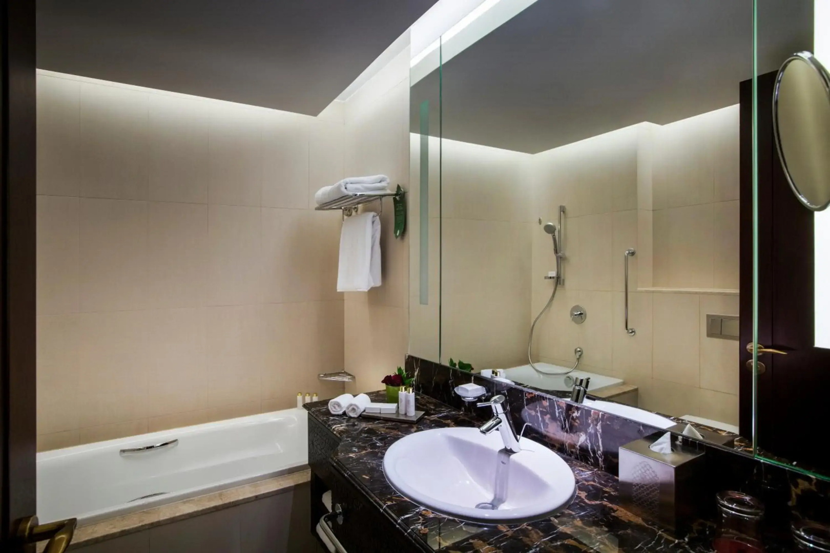 Foto - Bab Al Qasr Residence