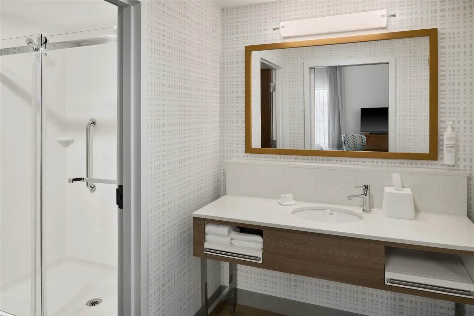 Photo - Hampton Inn & Suites Syracuse North Airport Area