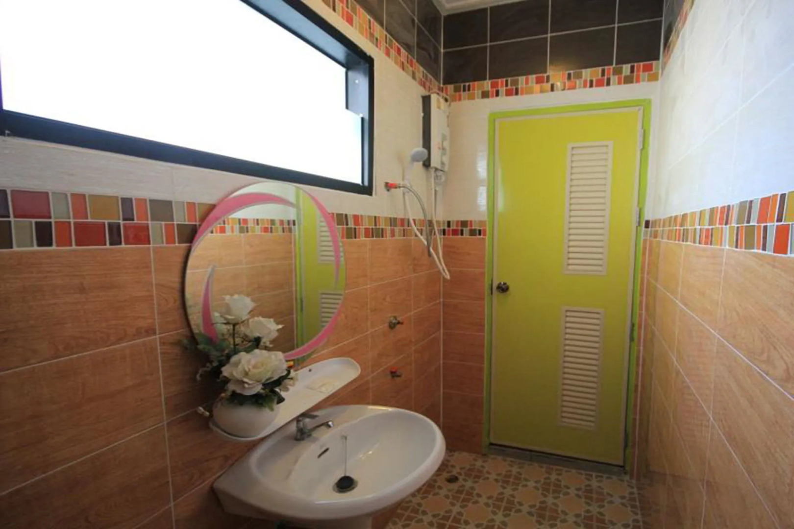 Photo - Home Place Hotel